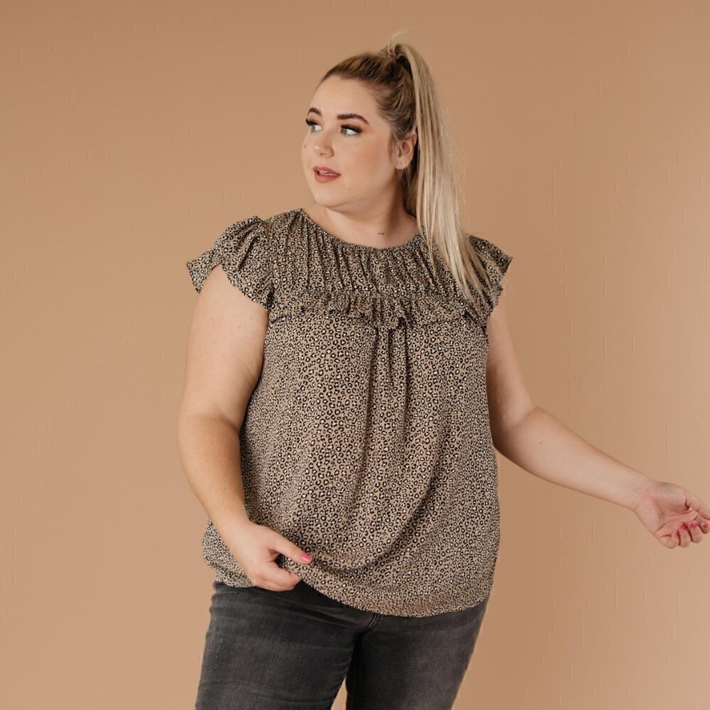 Ces Femme Leopard Print Blouse w/ Ruffle Detail - Picture 4 of 4